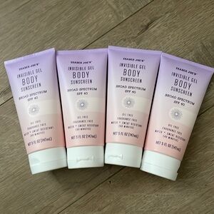 Trader Joe’s Invisible Gel Body Sunscreen SPF 40 X4 - bundle of 4 sunscreens NEW
